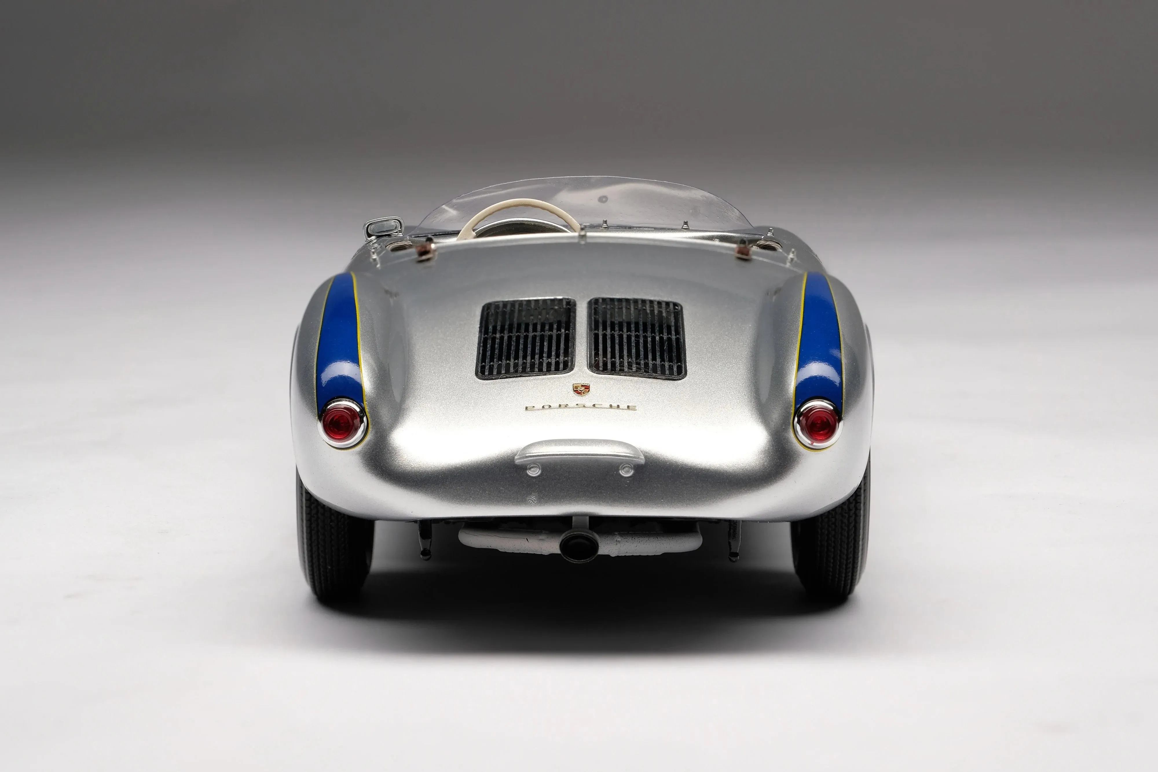 Amalgam Collection Porsche 550 RS Spyder 1:18 Scale Model Car