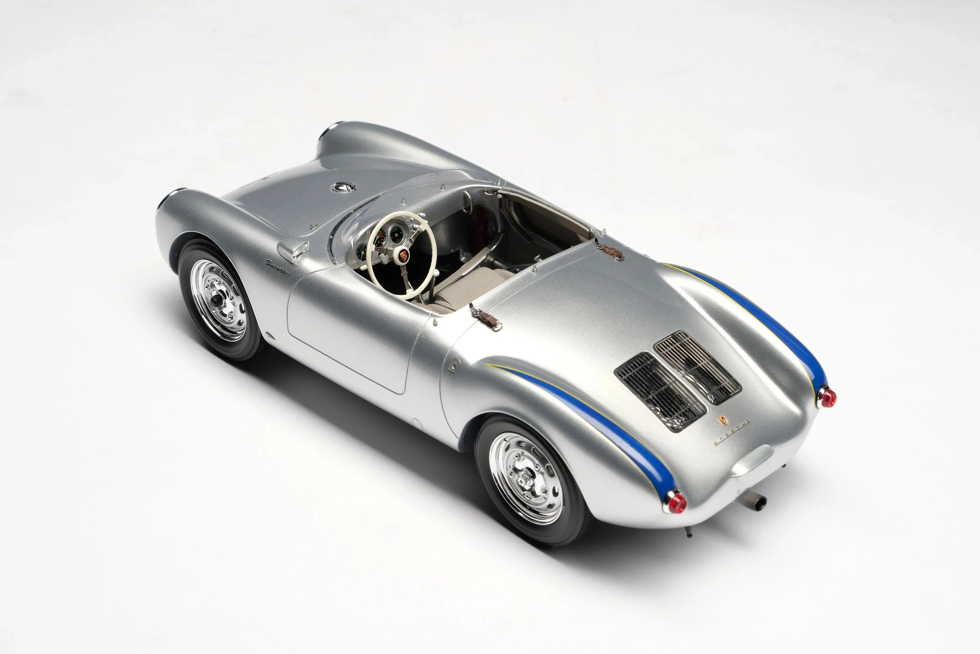 Amalgam Collection Porsche 550 RS Spyder 1:18 Scale Model Car