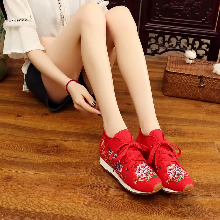 Autumn Beyond Sports Flat Bottom Embroidery Cloth Ethnic Canvas Shoes