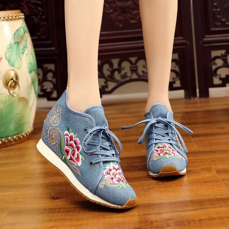 Autumn Beyond Sports Flat Bottom Embroidery Cloth Ethnic Canvas Shoes