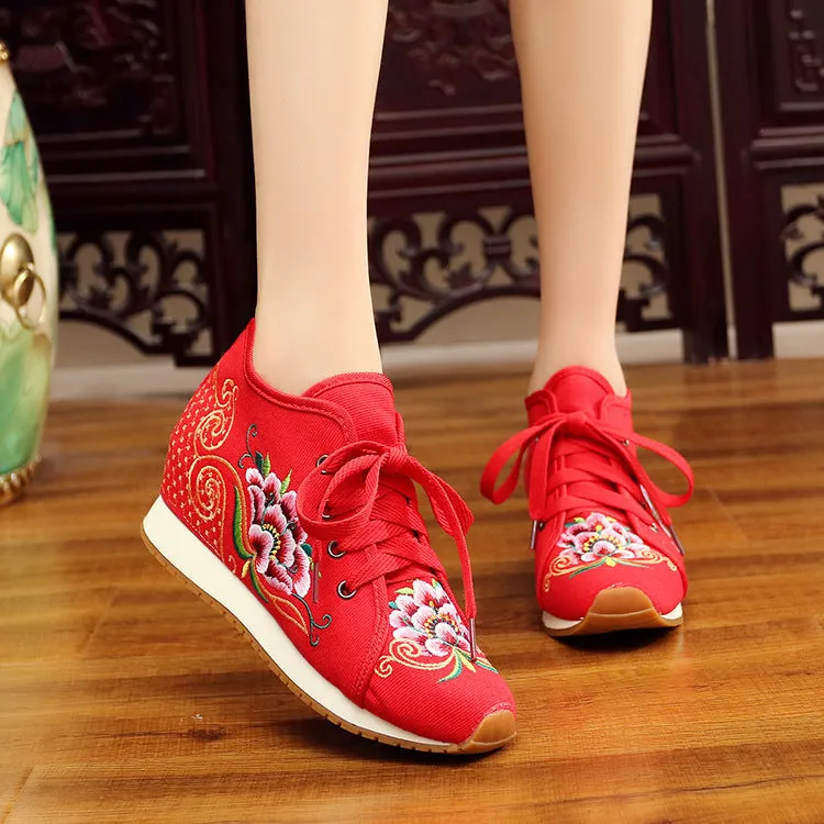 Autumn Beyond Sports Flat Bottom Embroidery Cloth Ethnic Canvas Shoes