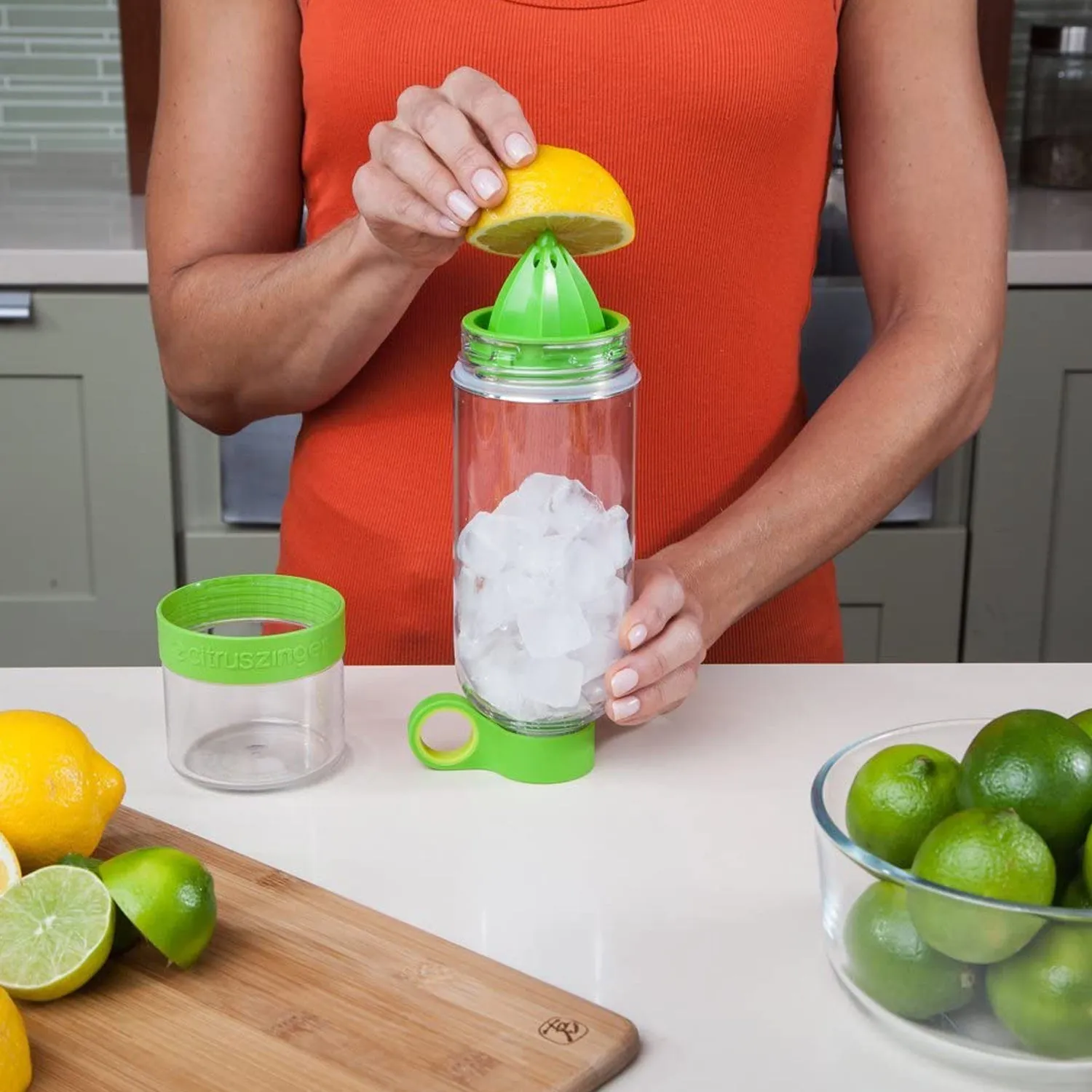 CITRUS JUICER BOTTLE INSTANT JUICE SPORTS BOTTLE  JUICE MAKER INFUSER BOTTLE