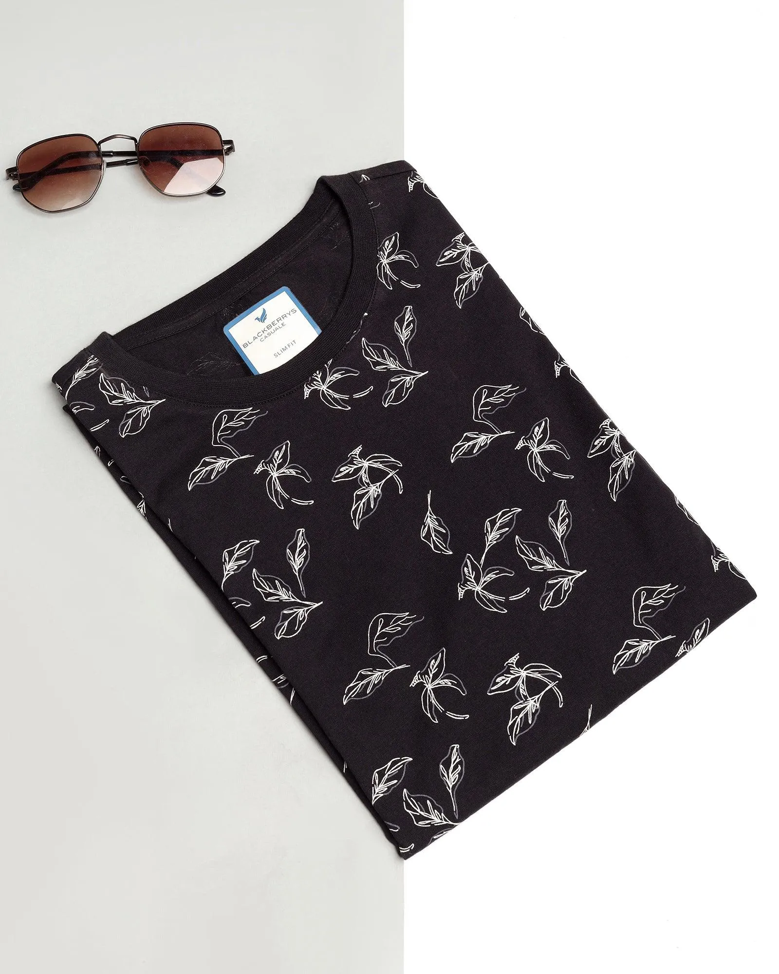 Crew Neck Black Printed T-Shirt - Kiwi