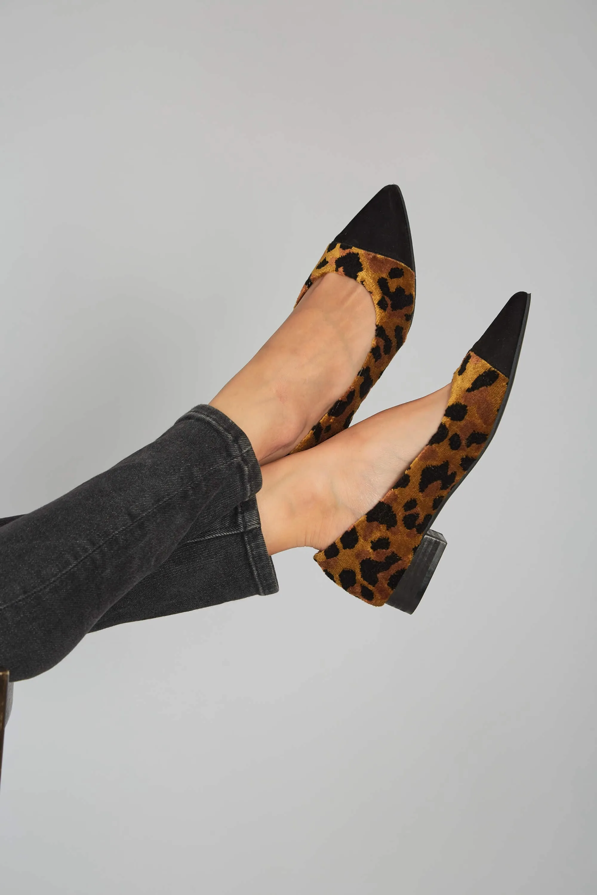 Ferox Vegan Suede Ballerinas | Leopard Print