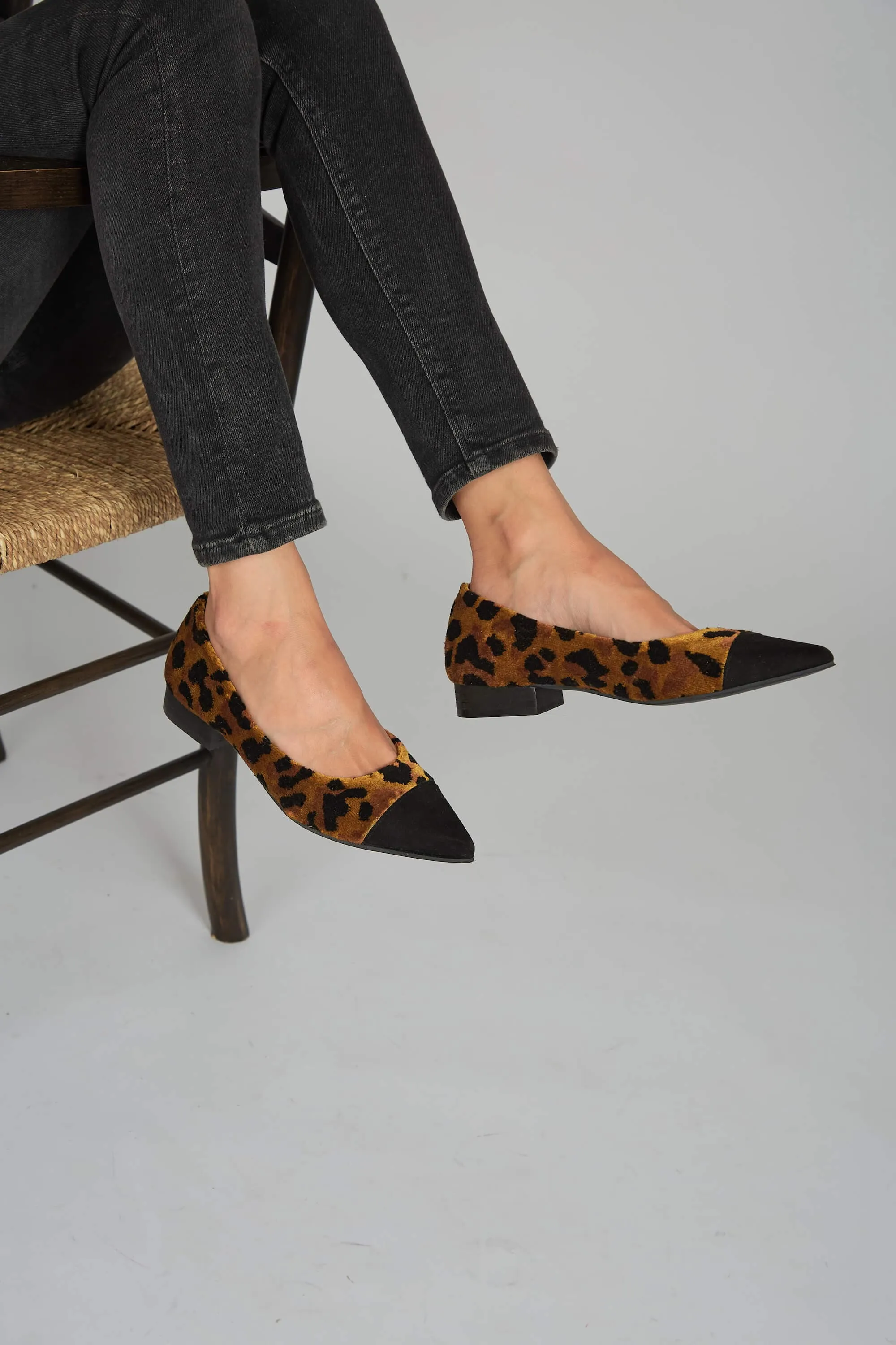 Ferox Vegan Suede Ballerinas | Leopard Print