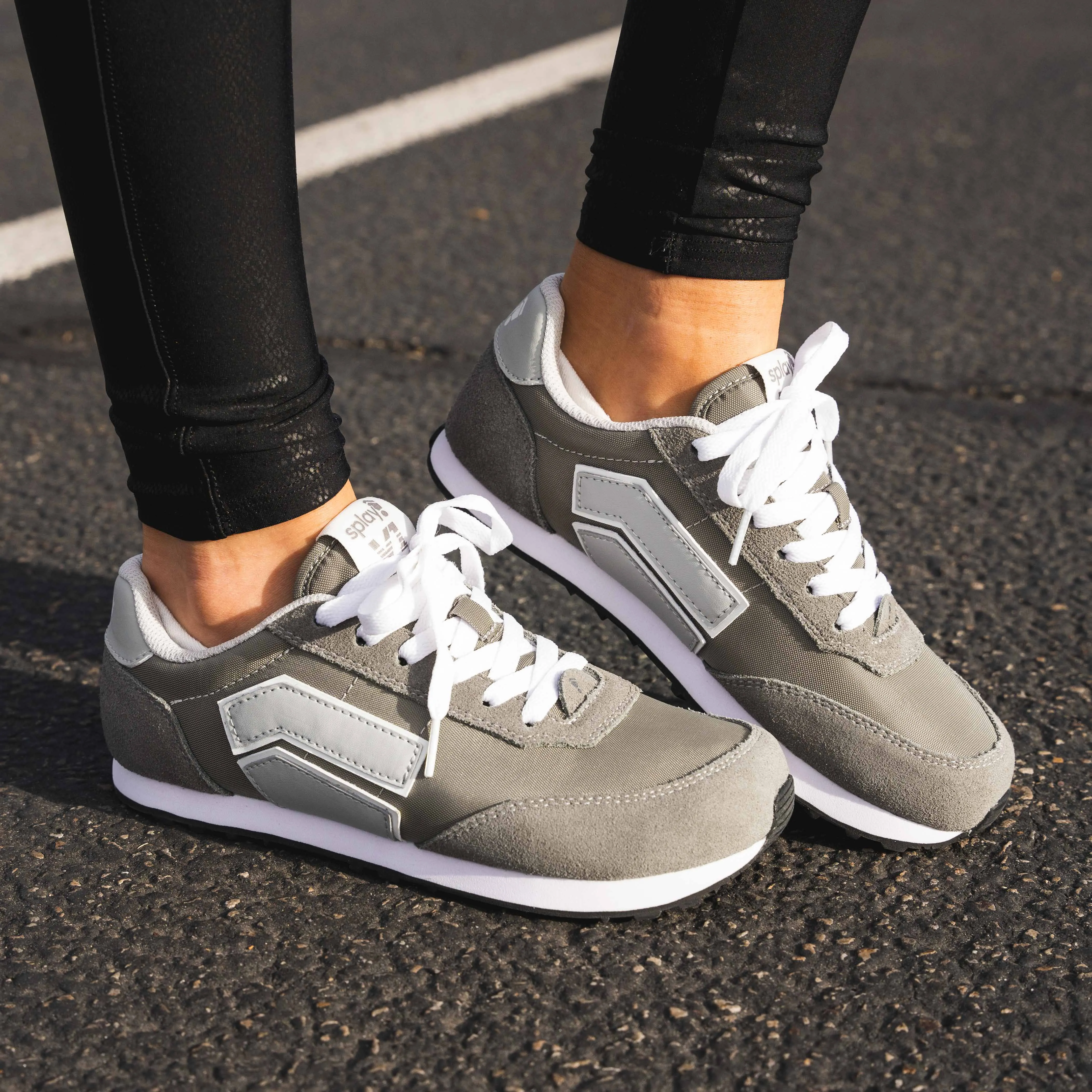 RUNNER V1 Classic Grey