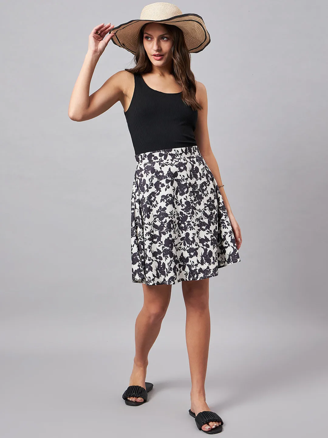 Style Quotient Women Black And Off White Floral Printed Polyester Mini Skirt