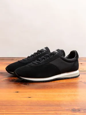 Trainer 024 in Black