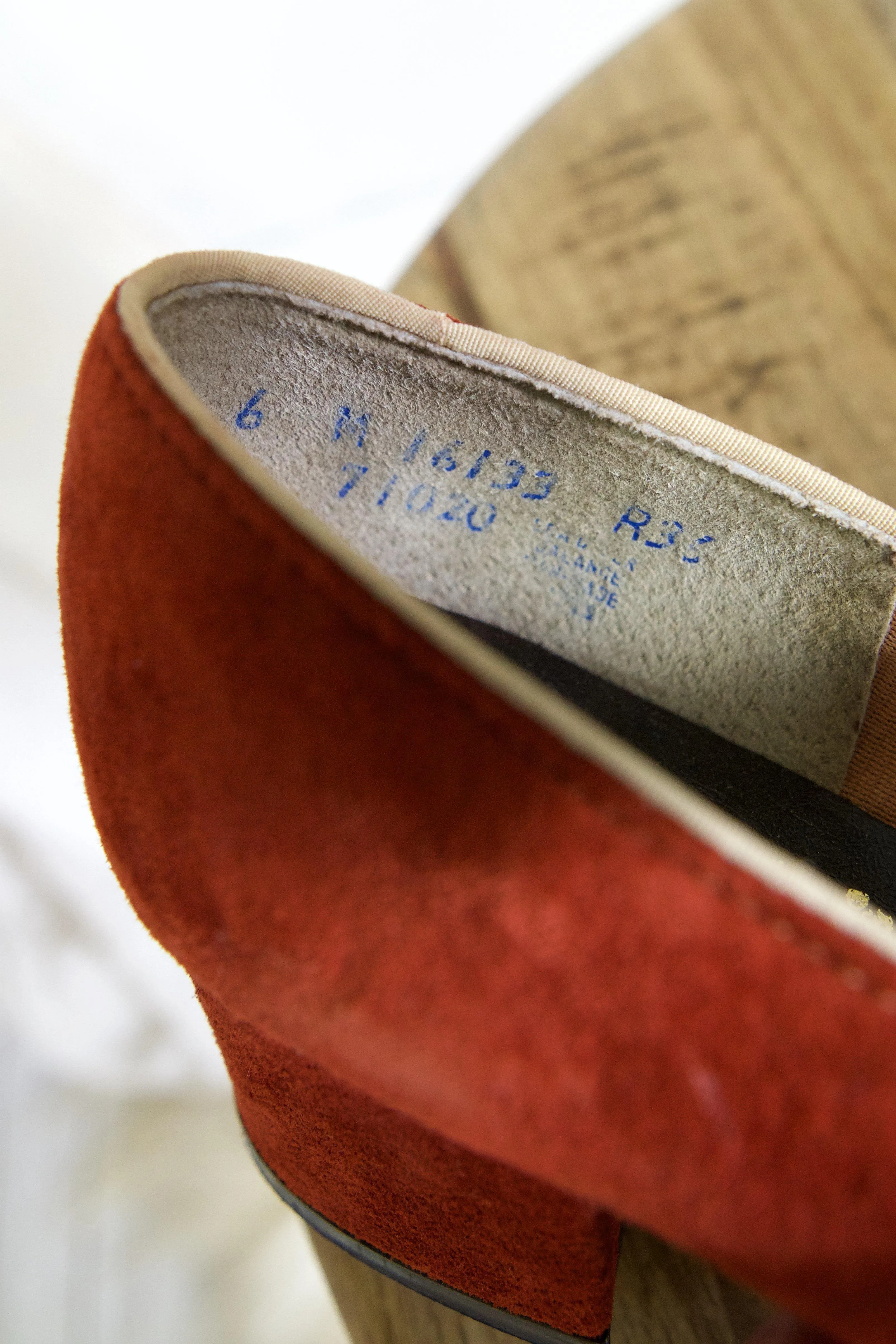 Vintage Sienna Suede Block Heel Shoes | 6