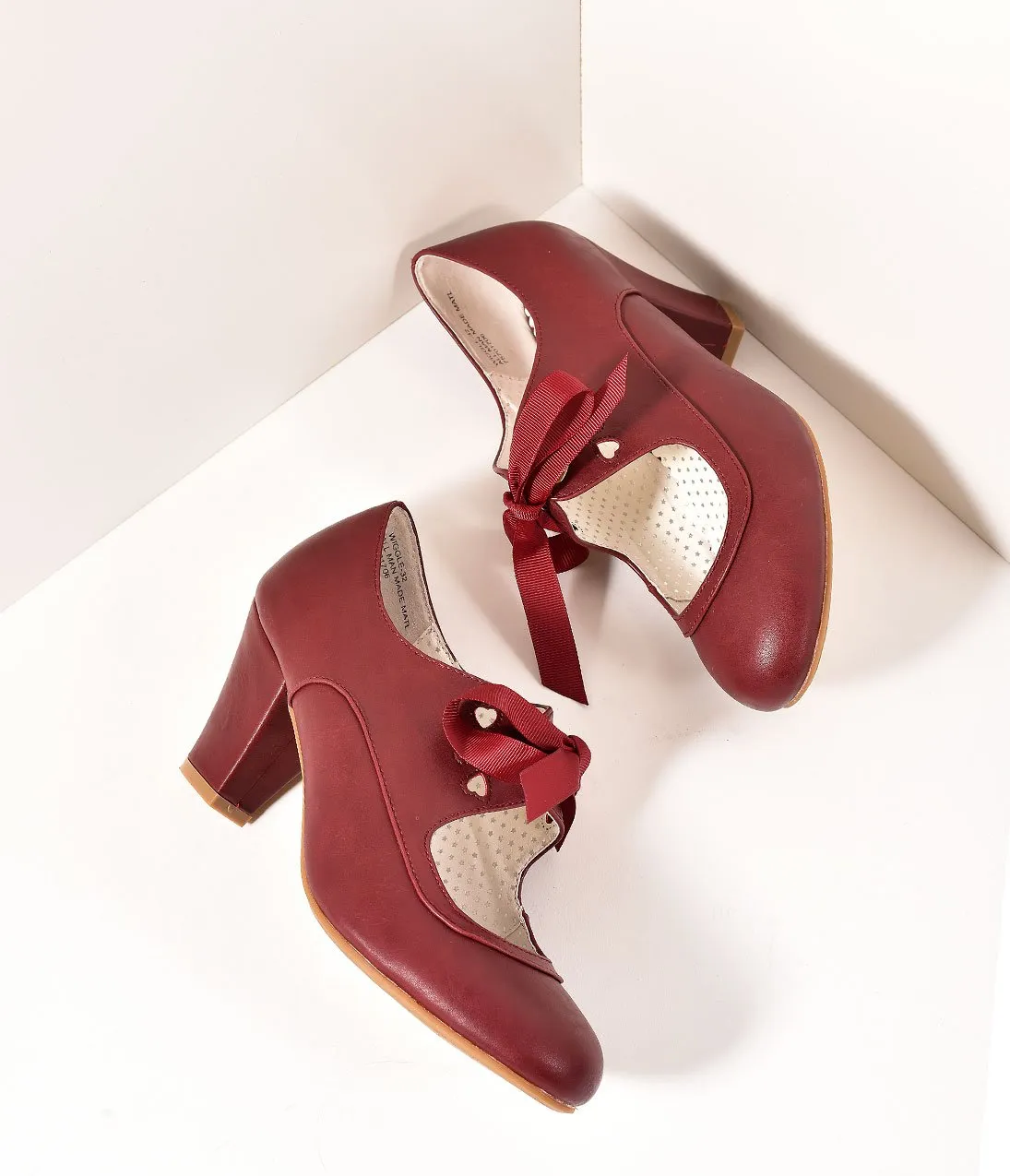 Vintage Style Burgundy Leatherette Mary Jane Bow Wiggle Heels